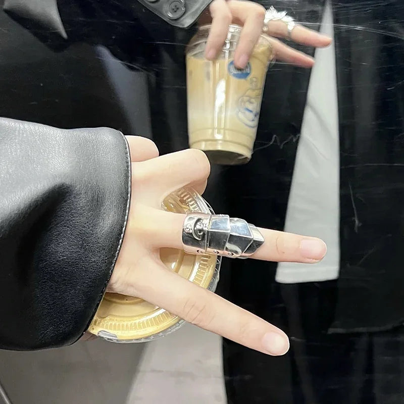Nana Osaki Armor Knuckle Ring – NANA Cosplay Jewelry