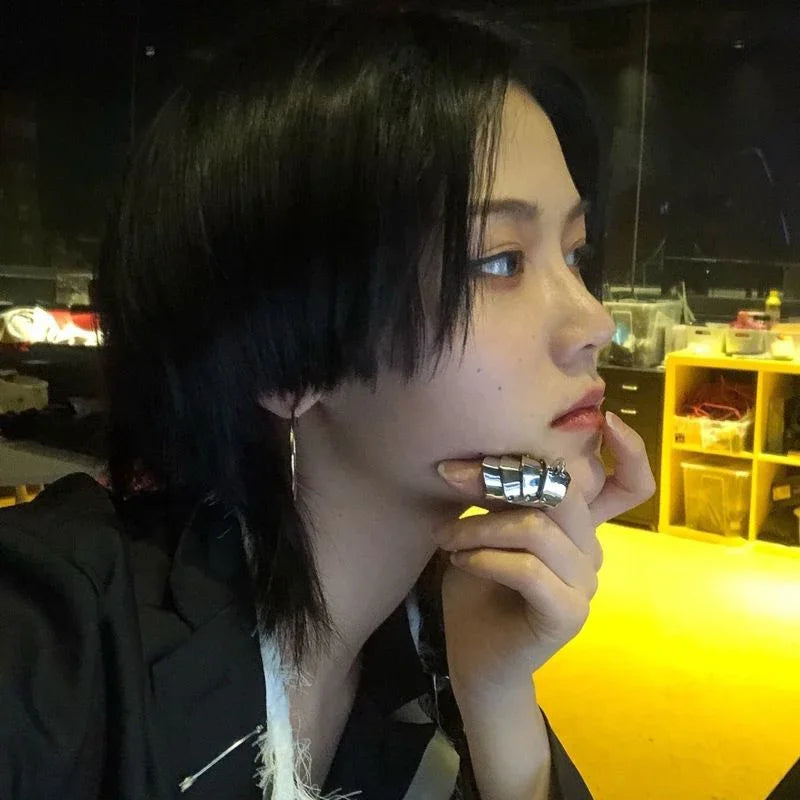 Nana Osaki Armor Knuckle Ring – NANA Cosplay Jewelry