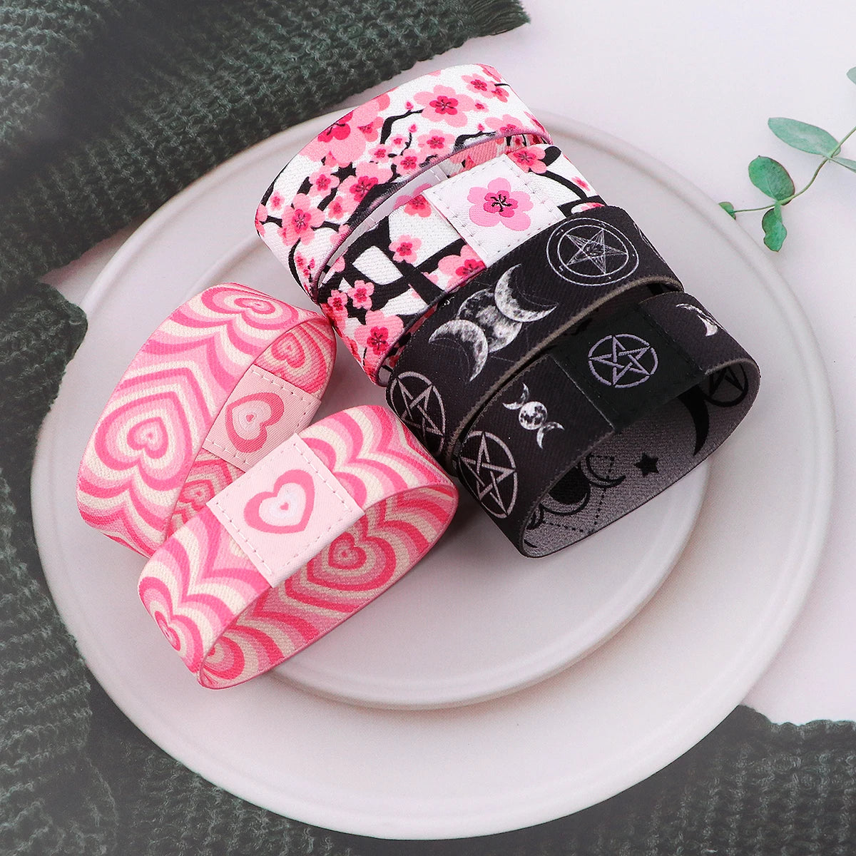 Sailor Moon Pink LOVE Bracelet – Sakura Wristband