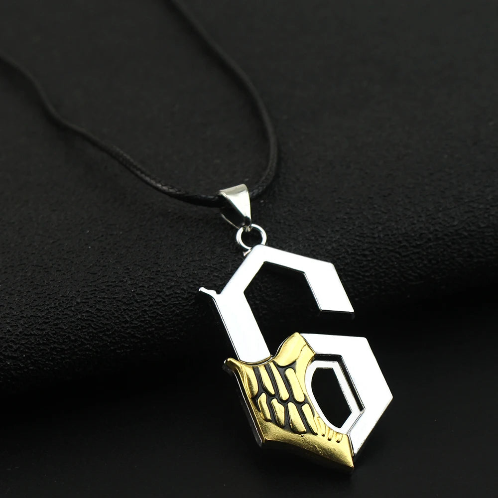 Anime Bleach Ulquiorra Cifer Mask Keychain Fashion Kurosaki Ichigo Broken Masks Pendant Metal Choker Necklace Fans Cosplay Gifts