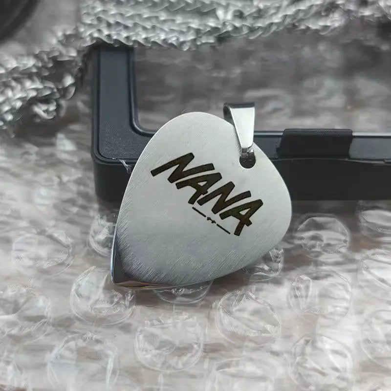 NANA Guitar Pick Necklace – Anime Rock Choker